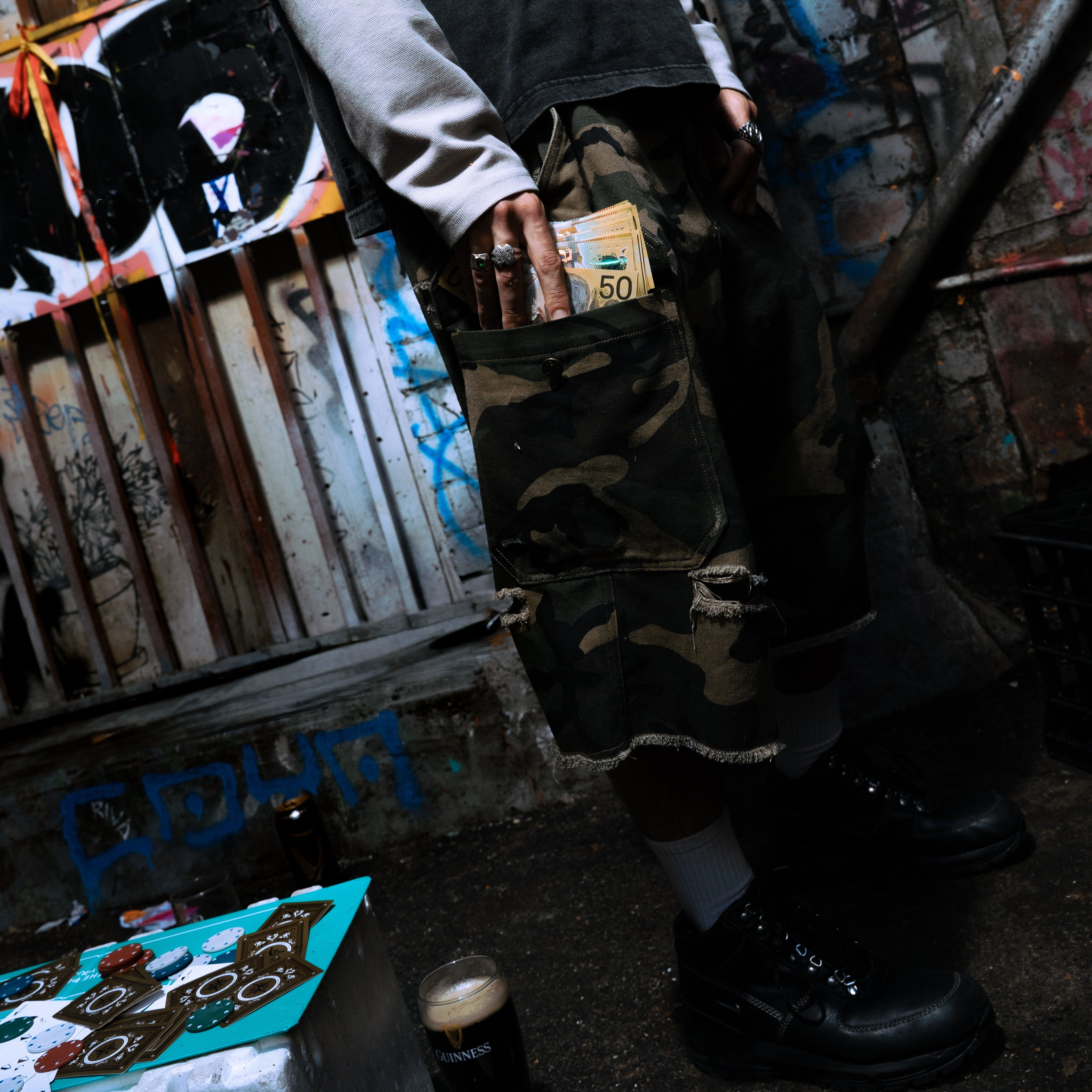BAGGY AHH - CAMO SHORTS